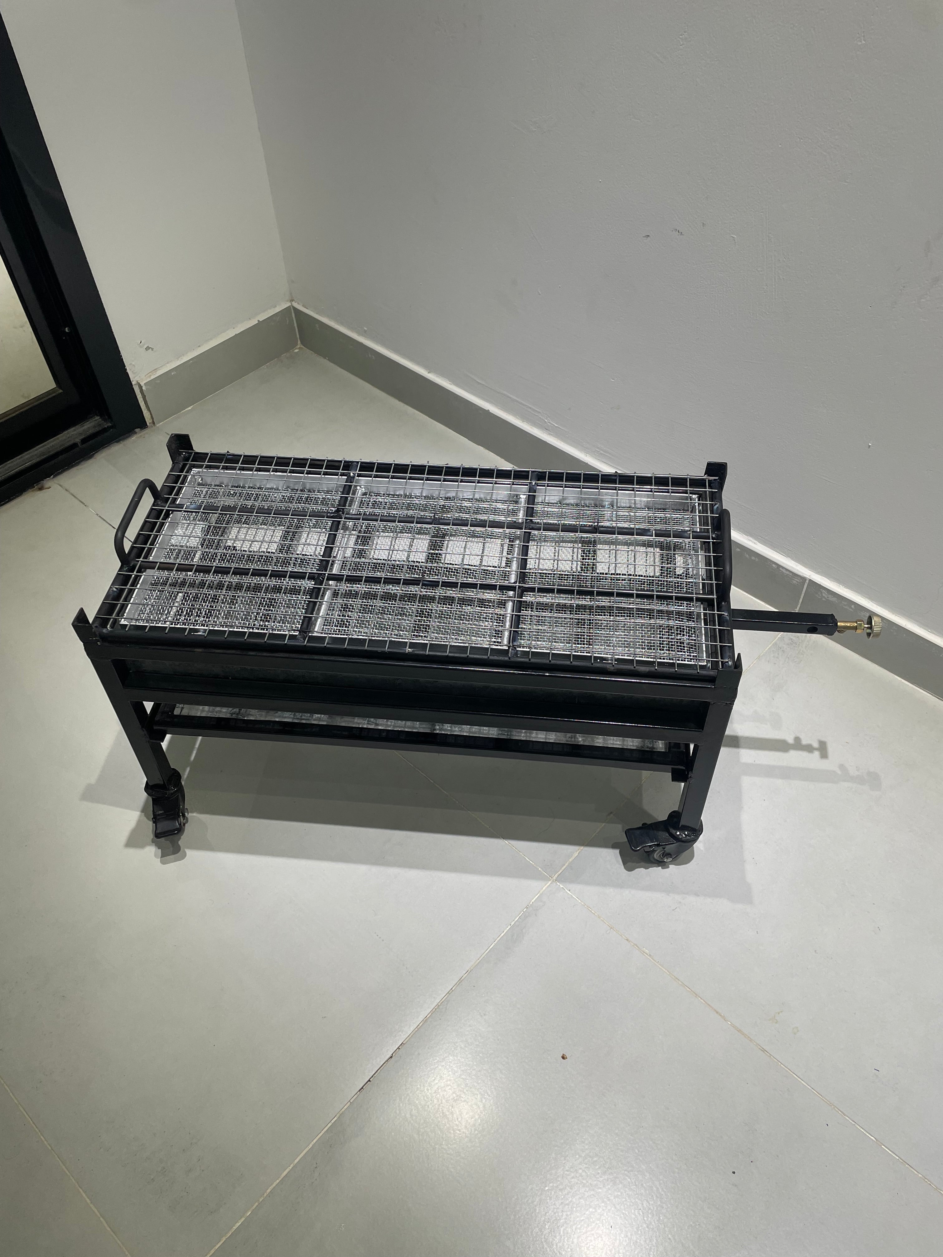 40x70cm شواية المضبي تعمل بالغاز
